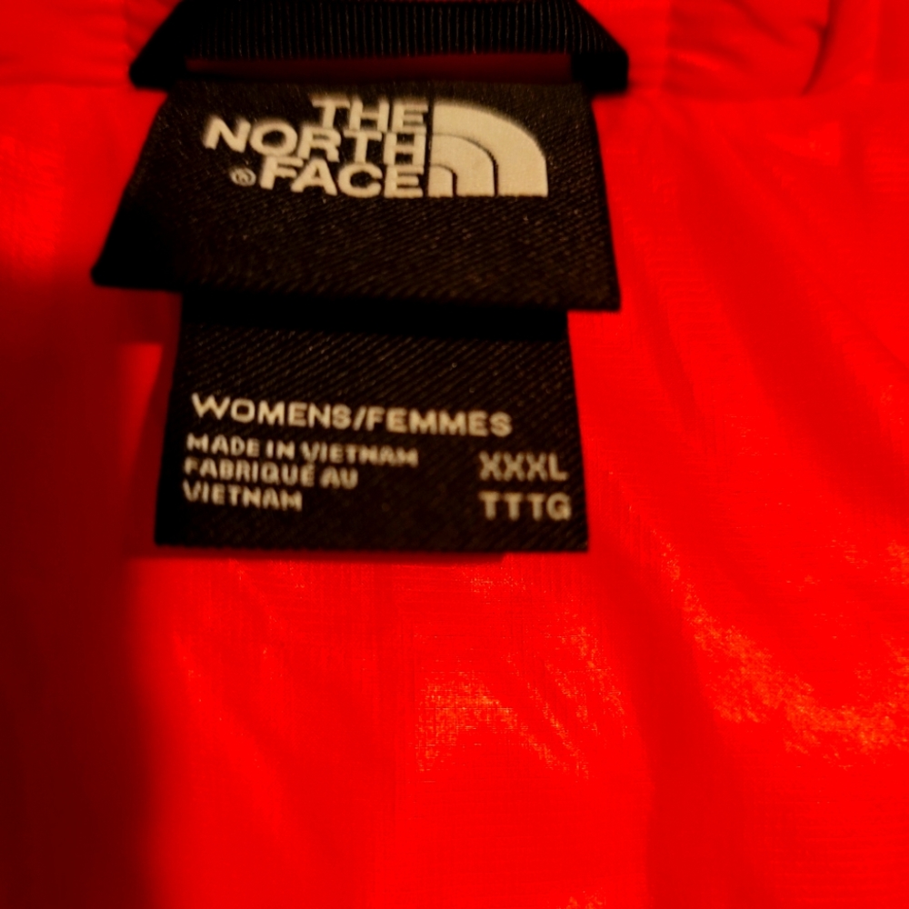 Northface Thermaball Plus size Womens Coat....XXXL.....worn 1 time 25 in pit to
